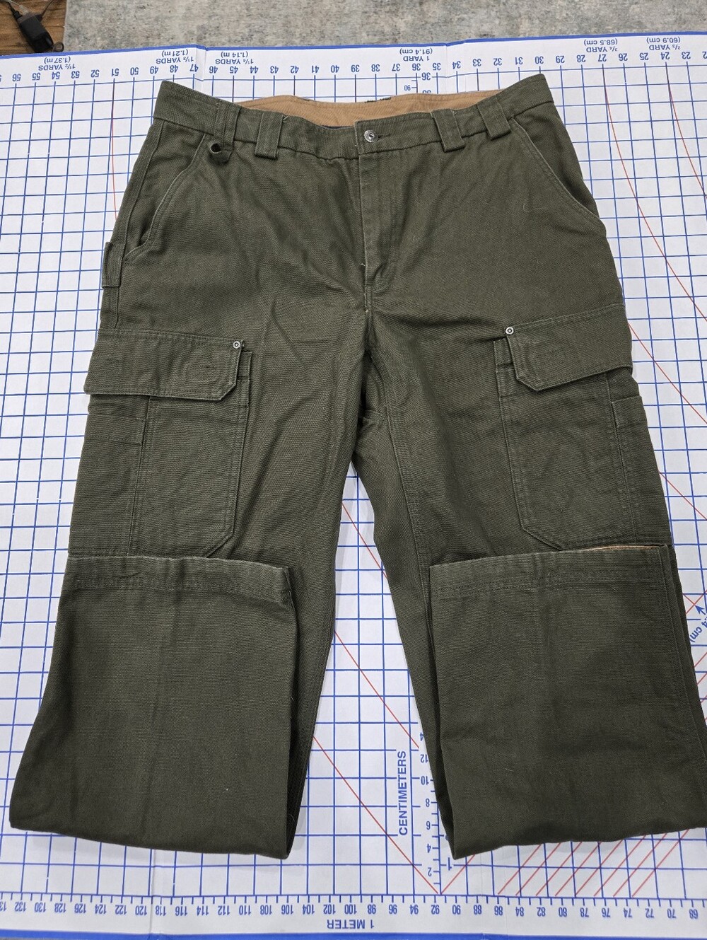 Duluth Trading Co Olive Green Cargo Pants 38-32
